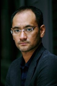 吉田修一