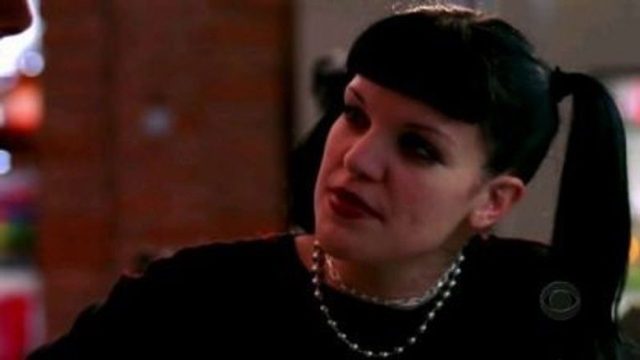 NCIS S01E18