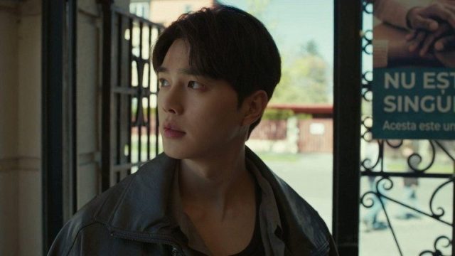 Four Hands, Two Sonatas S01E06