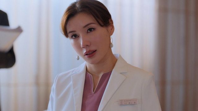 Plastic Beauty S01E01