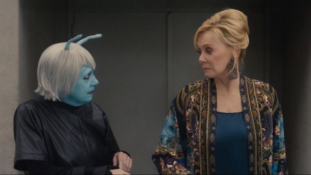 Hacks S05E02