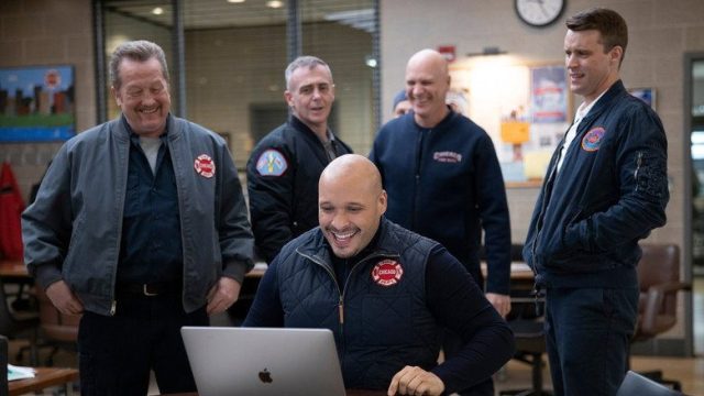 Chicago en llamas S08E18