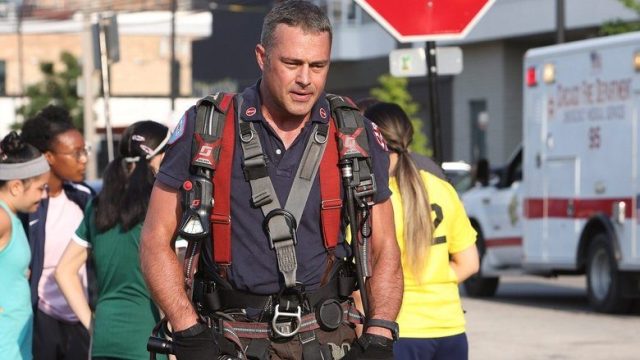 Chicago Fire S10E03