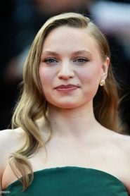 Mia Threapleton